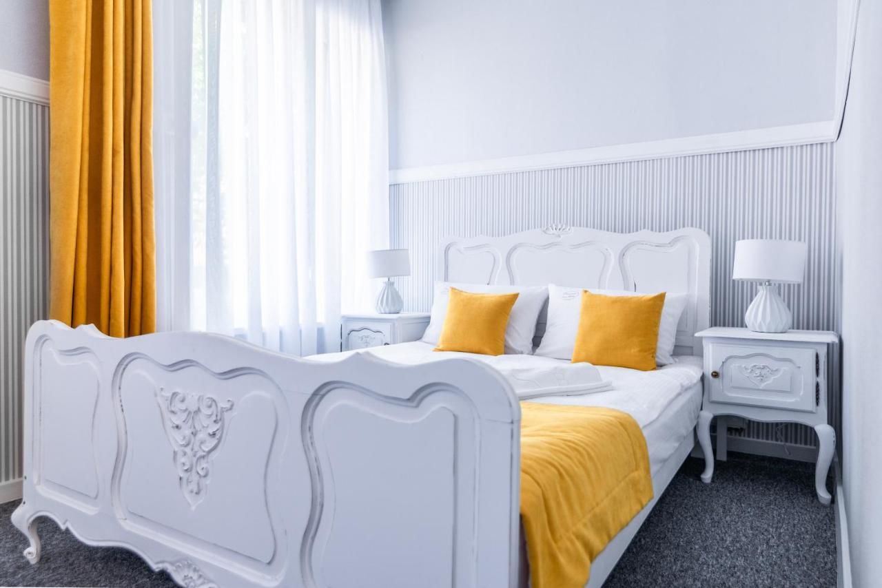 Отель Premium - Bed & Breakfast Мальборк-12